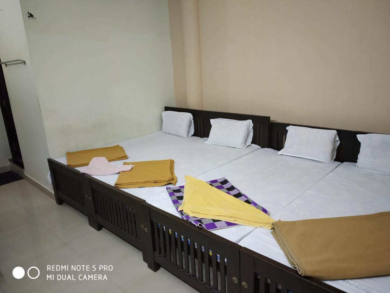 Hotel Woodlands Chottanikara Ngoại thất bức ảnh